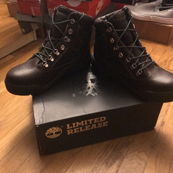❌SOLD❌Timberland 6 inch field boot waterproof - Picture 2 of 7